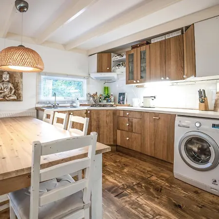 1 Bedroom Stunning In Ferienhaus Laag-Soeren